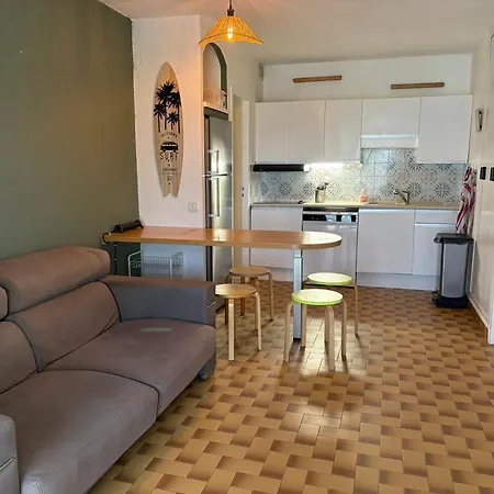 Maison Des Sables Port Apartment