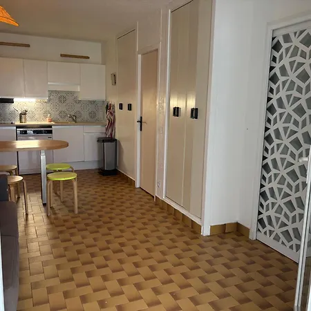 Maison Des Sables Port Apartment